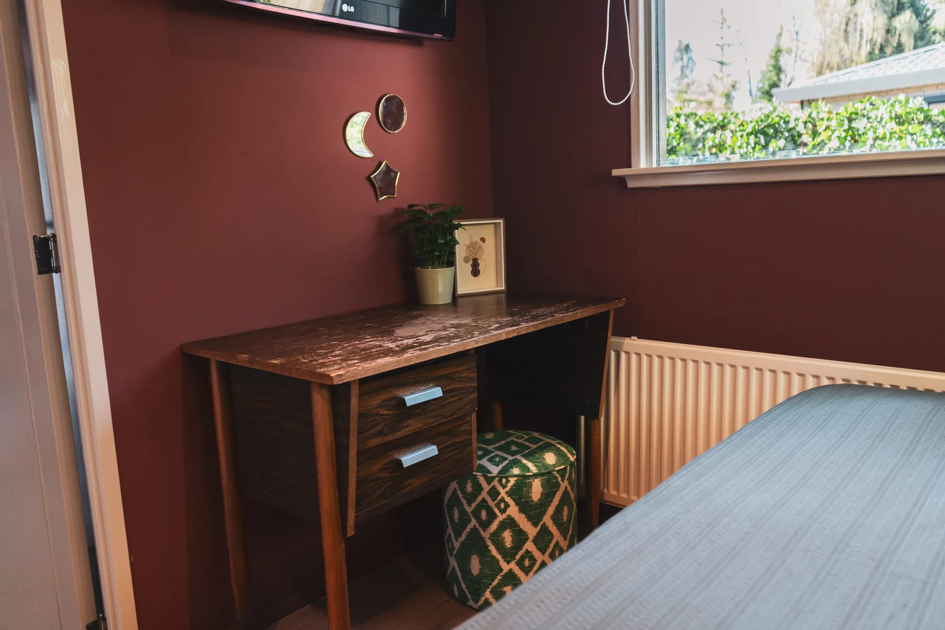 Bureau in de slaapkamer van Huisje Pip